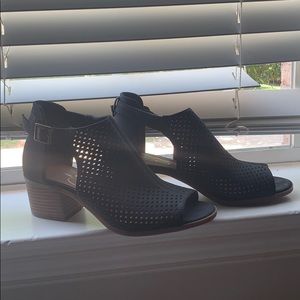 Jessica Simpson Sandals